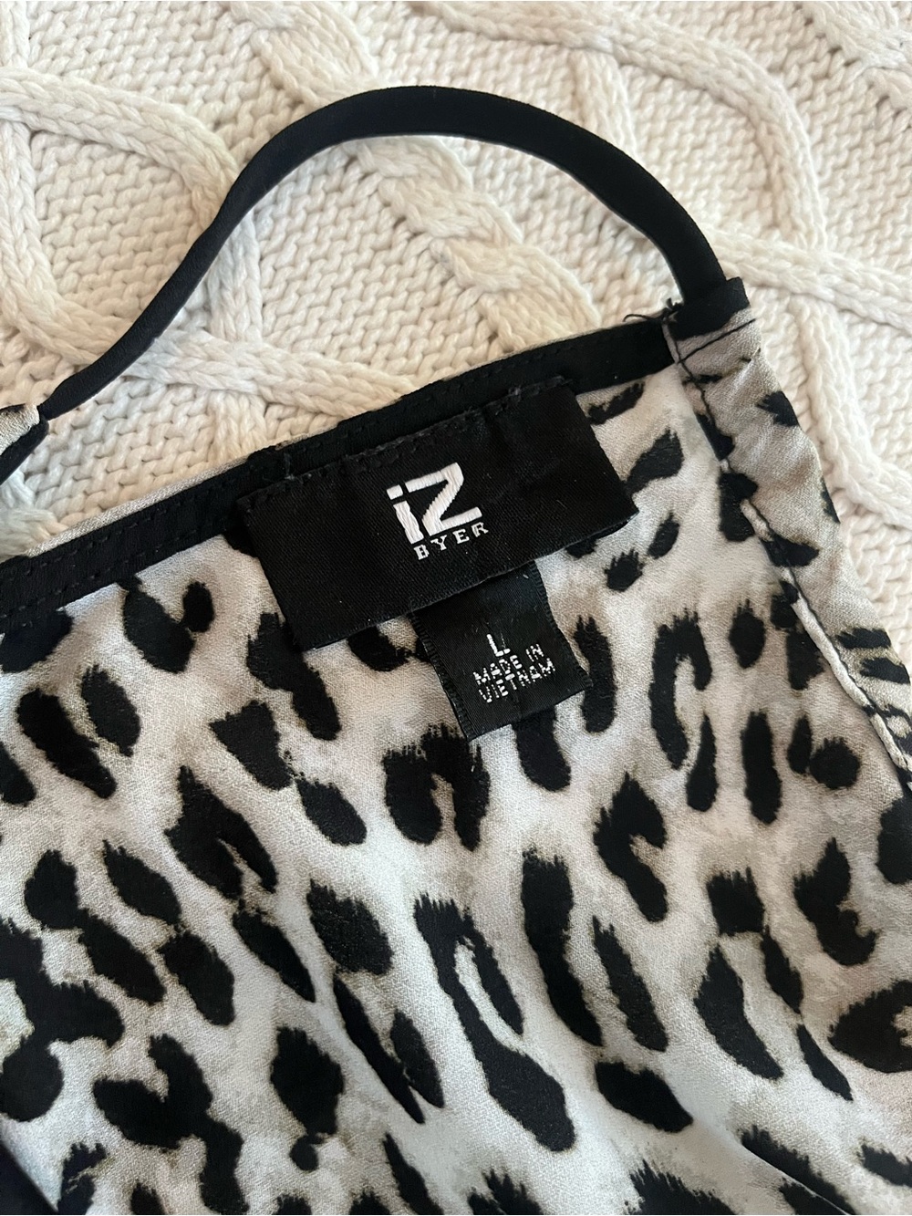 Iz Byer Black and White Leopard Print Sleeveless Top Flowy Size Large - Picture 11 of 14